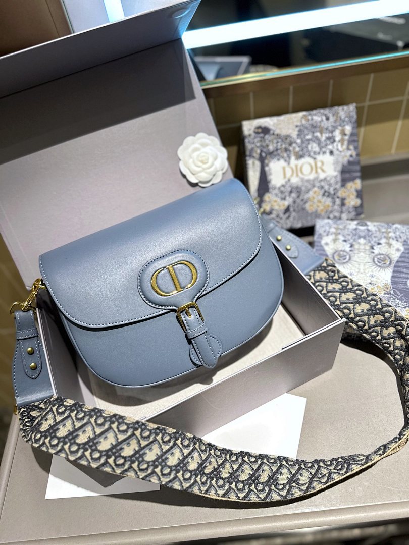 Dior Bobby · 4667 — תמונה 5
