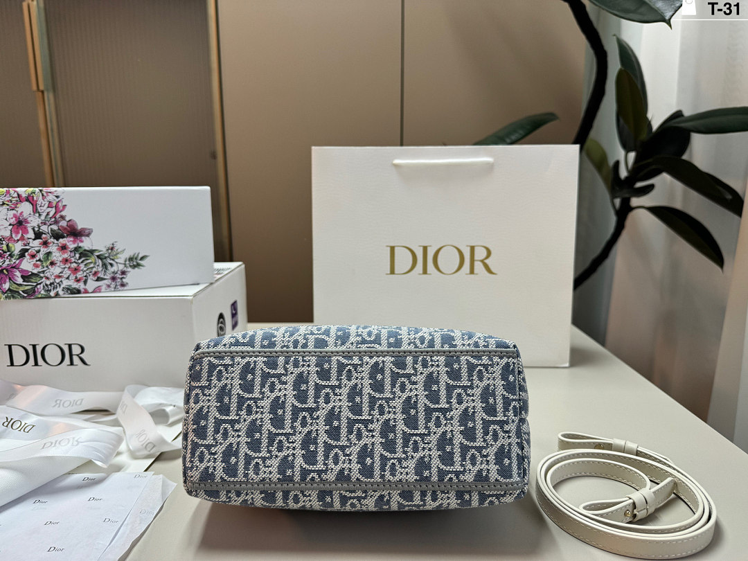 Dior D-Journey Bag · 6426 — תמונה 12