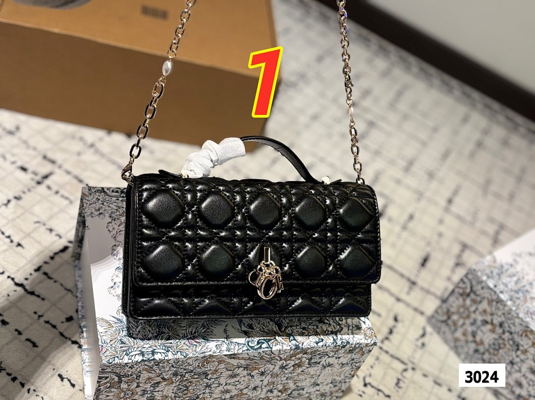 Lady Dior Wallet on Chain · 5447 — תמונה 8