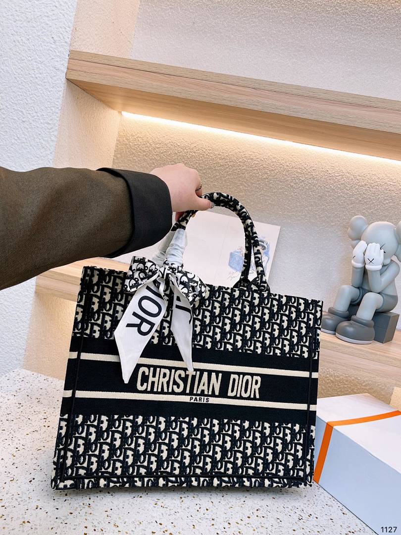 Dior Book Tote · 4660 — תמונה 4