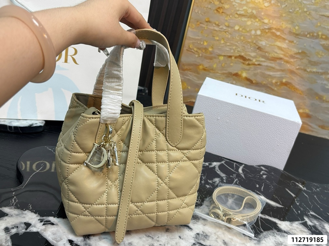 Dior Toujours · 6427 — תמונה 7