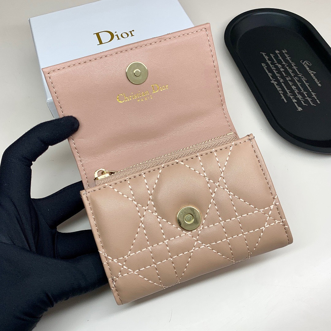 Dior 30 Montaigne · 5488 — תמונה 25