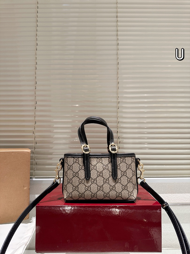 Gucci GG Emblem mini bag · 6095 — תמונה 6