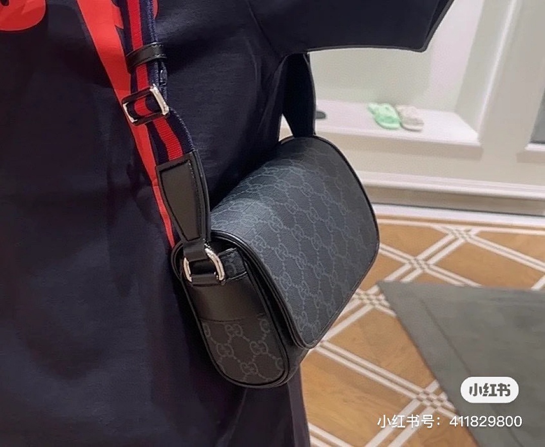 Gucci GG Supreme Messenger Bag · 5024 — תמונה 17
