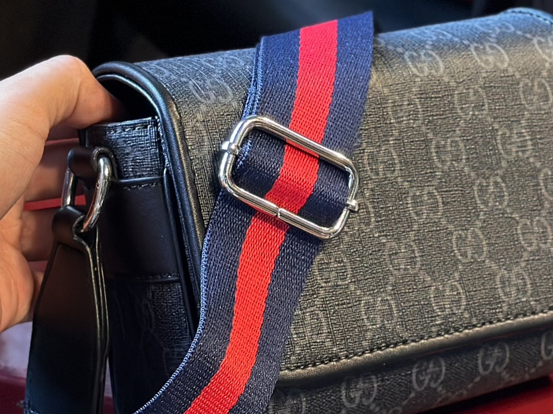 Gucci GG Supreme Messenger Bag · 5024 — תמונה 15