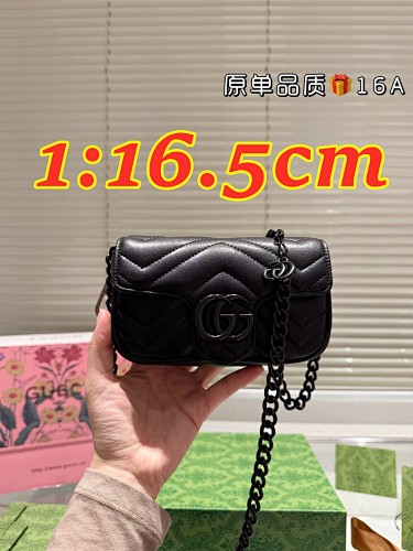 Gucci GG Marmont mini shoulder bag · 5144