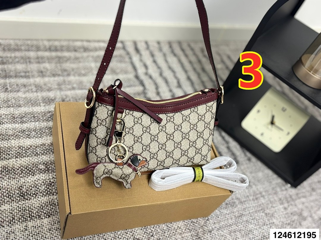 Gucci GG Emblem · 5841 — תמונה 3