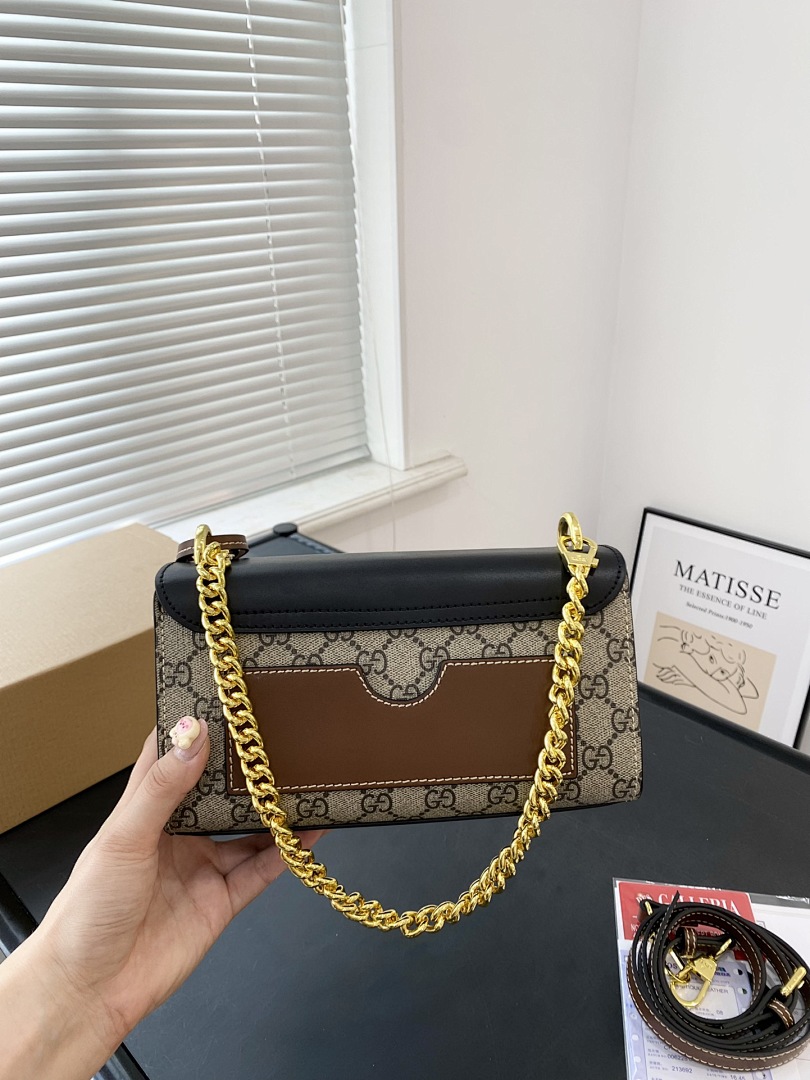 Gucci Padlock GG Supreme Shoulder Bag · 4808 — תמונה 9