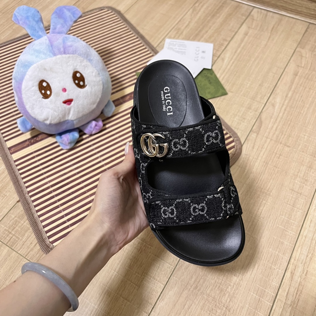 Gucci Double G GG Canvas Sandal · 4754 — תמונה 24