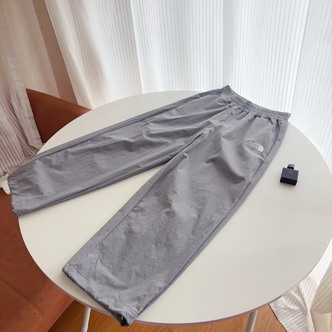 The North Face Easy Wind Trousers · A3036 — תמונה 5