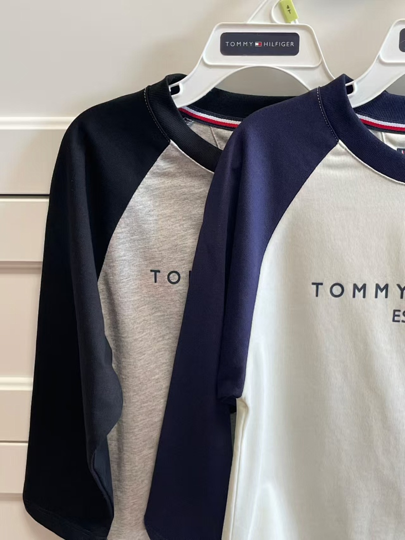 Tommy Hilfiger Kids' Raglan Colorblock T-Shirt · A2650 — תמונה 16