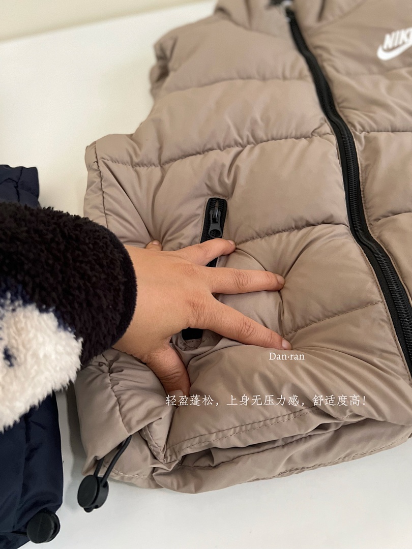 Nike Sportswear Club Puffer Vest · A2856 — תמונה 15