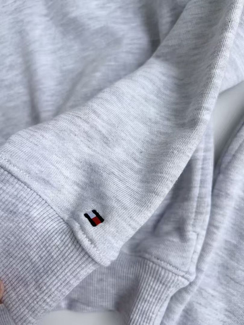 Tommy Hilfiger Tommy Logo Quarter-Zip Sweatshirt · A2653 — תמונה 12