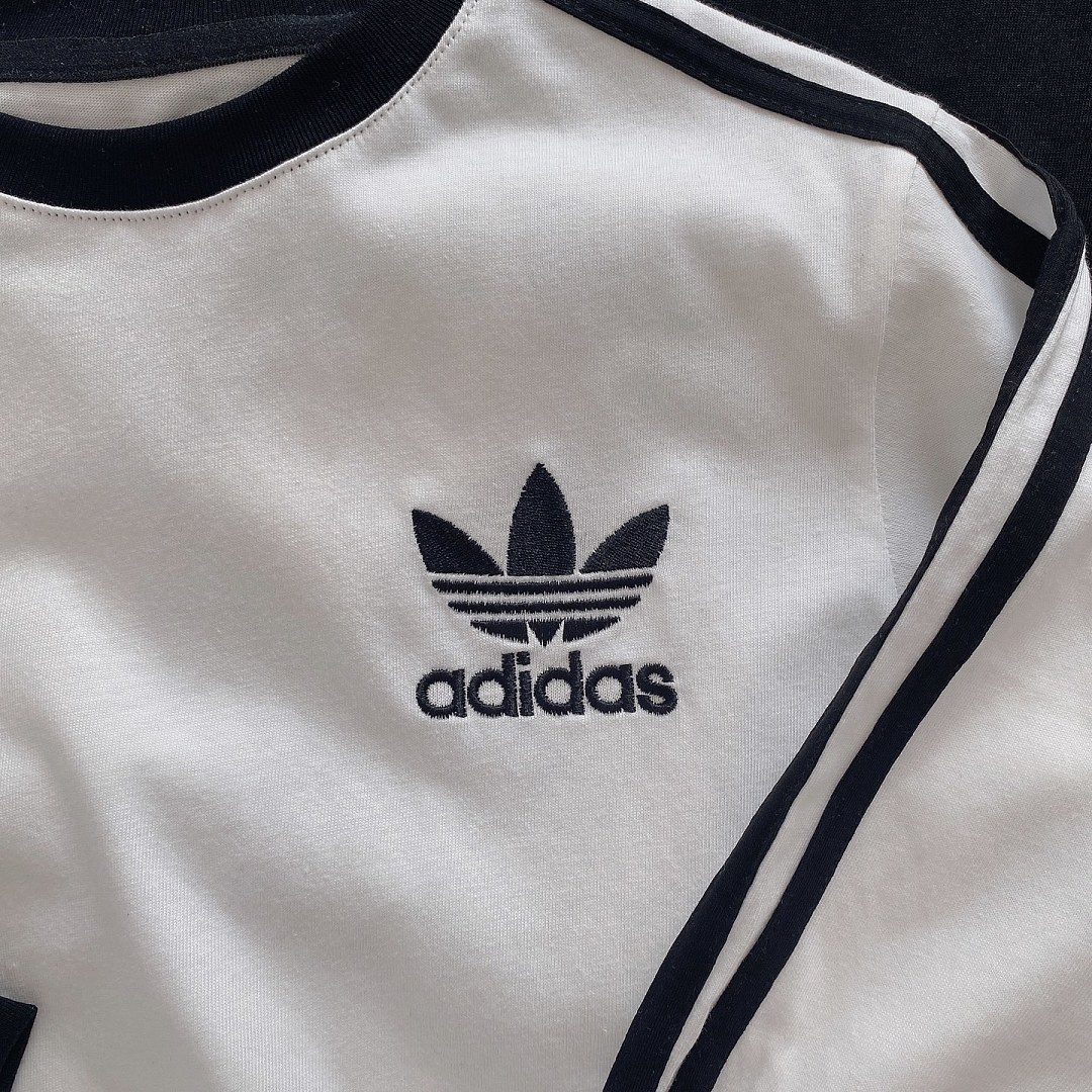 Adidas Adicolor 3-Stripes Long Sleeve Tee · A3290 — תמונה 3