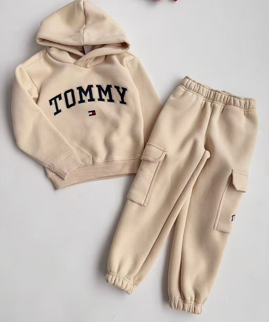 Tommy Hilfiger Varsity Logo Embroidery Hoodie · A2656 — תמונה 11