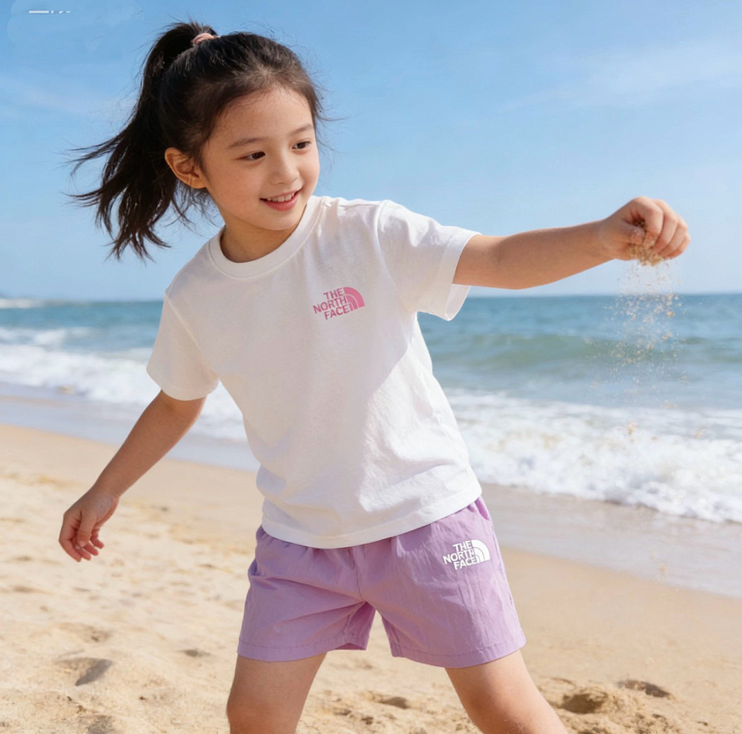 The North Face — סט חולצה ושורטס · A3032 — תמונה 6