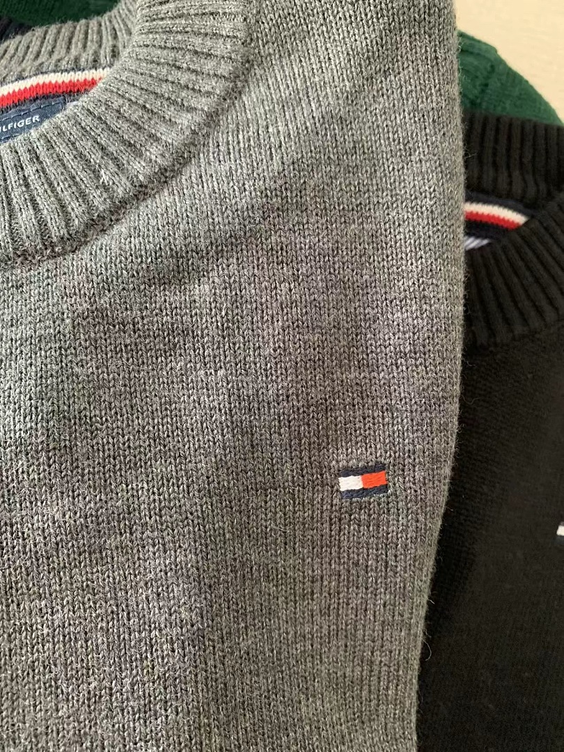 Tommy Hilfiger Classic Crewneck Sweater · A3401 — תמונה 11