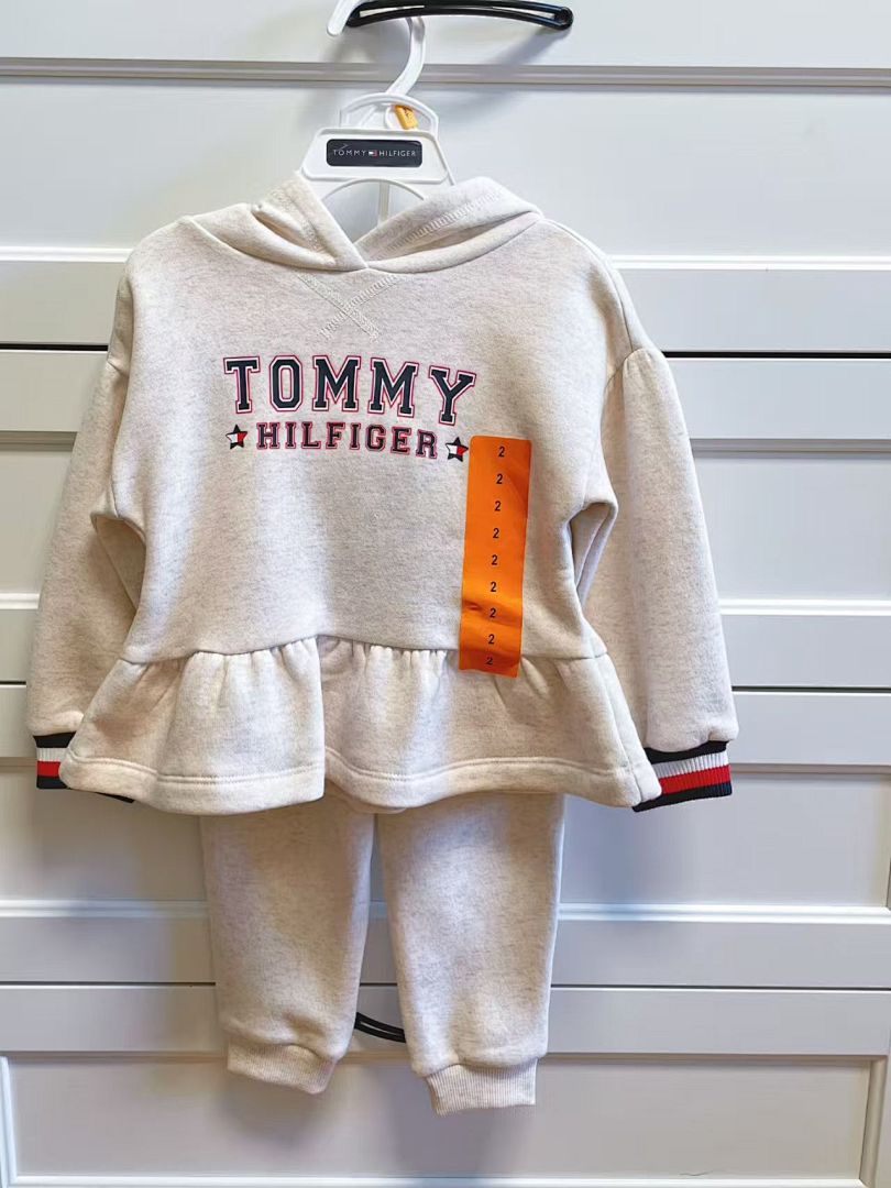 Tommy Hilfiger Tommy Logo Sweatshirt & Pant · A2652 — תמונה 4