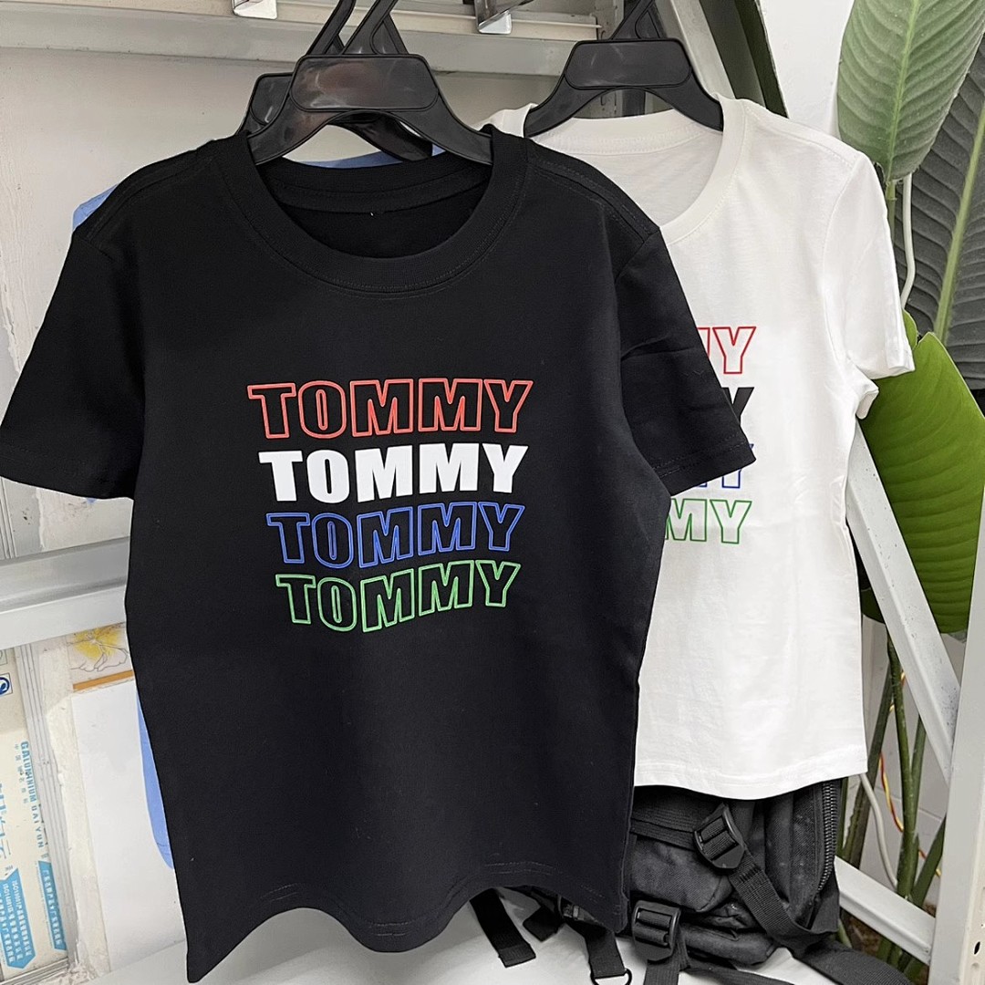Tommy Hilfiger Varsity Tommy Logo T-Shirt · A2248 — תמונה 10