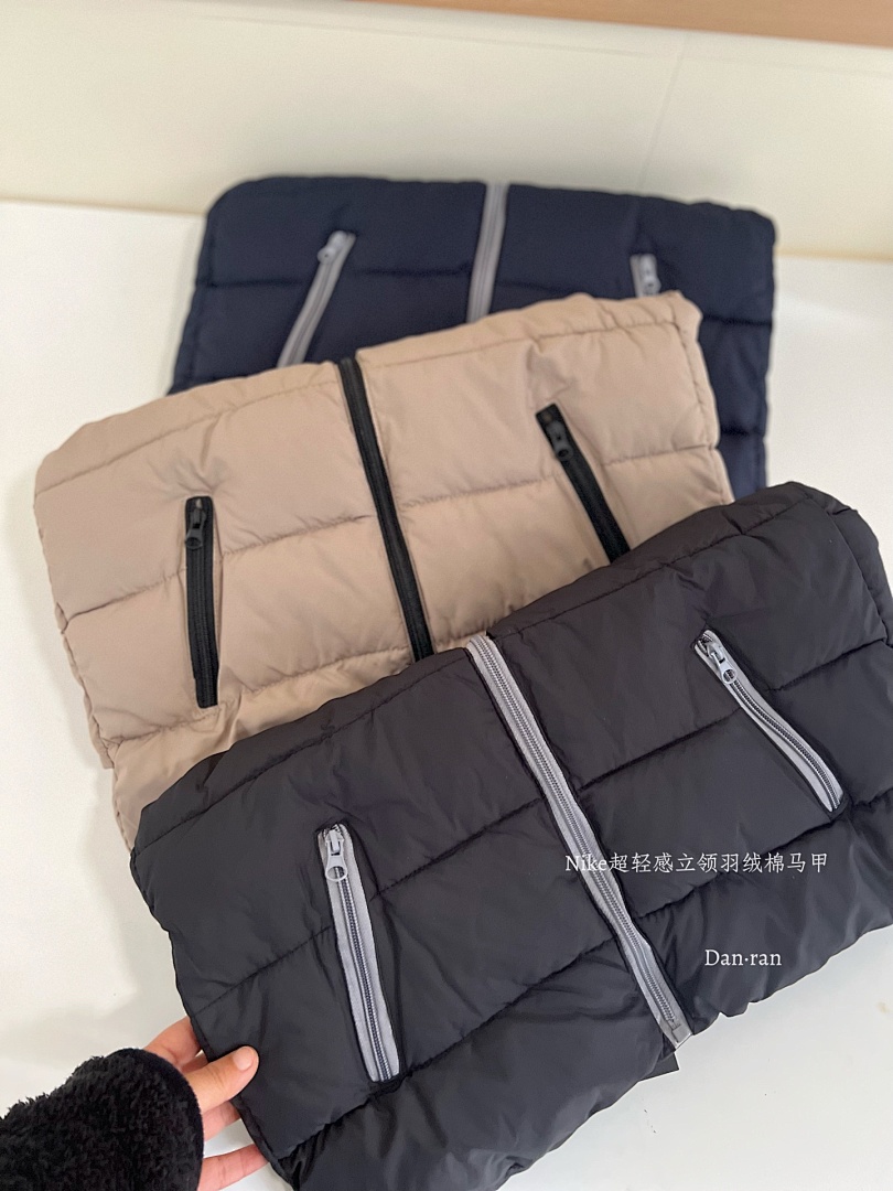 Nike Sportswear Club Puffer Vest · A2856 — תמונה 18