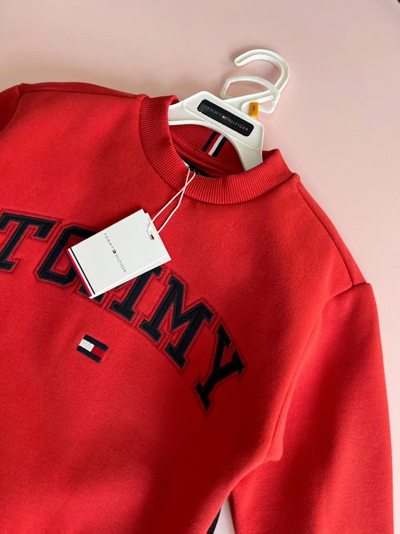 Tommy Hilfiger Varsity Tommy Logo Crewneck Sweatshirt · A2659 — תמונה 7