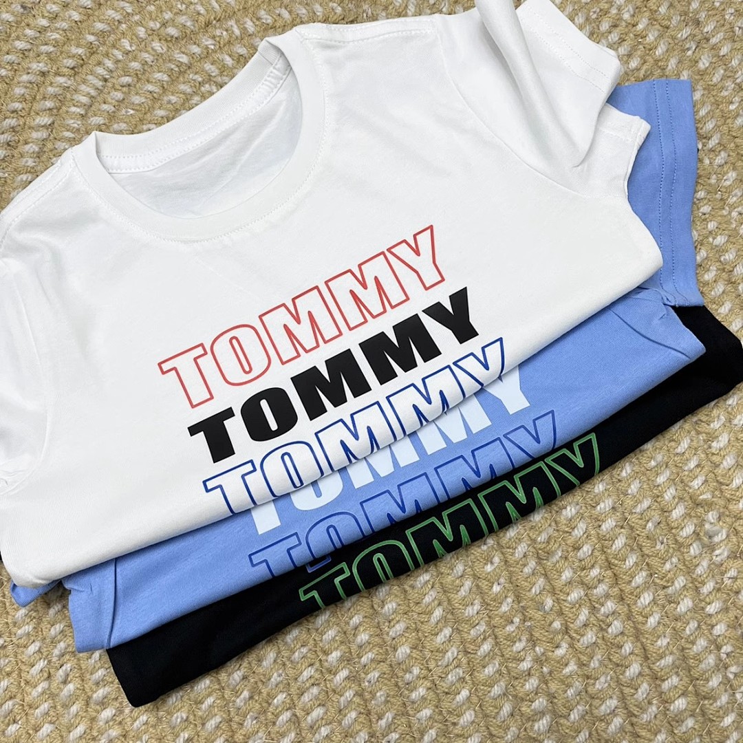 Tommy Hilfiger Varsity Tommy Logo T-Shirt · A2248 — תמונה 4