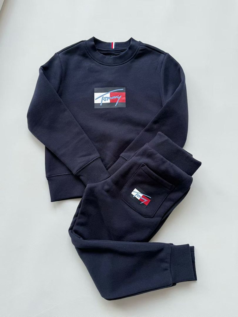 Tommy Hilfiger Flag Logo Sweatshirt · A2849 — תמונה 15