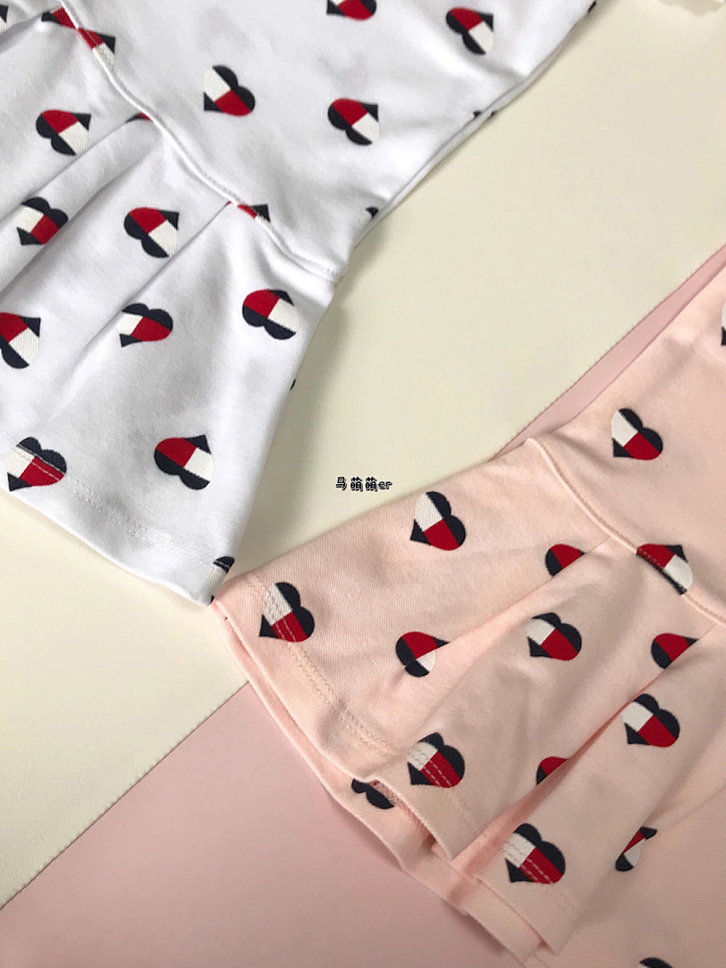 Tommy Hilfiger Heart Logo Pleated Polo Dress · A2398 — תמונה 9