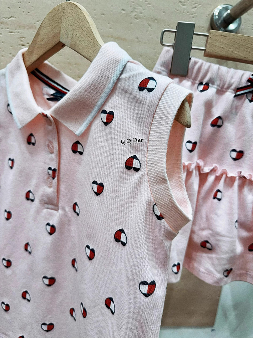 Tommy Hilfiger Heart Logo Pleated Polo Dress · A2415 — תמונה 9