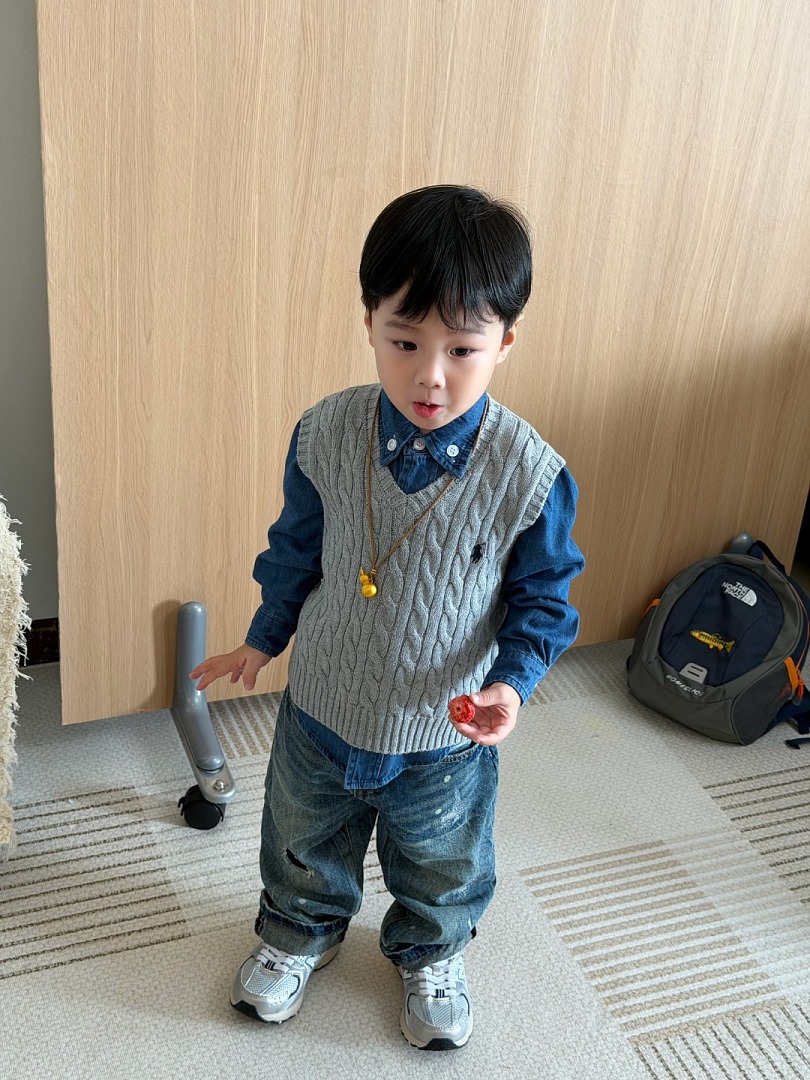 Polo Ralph Lauren Cable-Knit Cotton Sweater Vest · A3331
