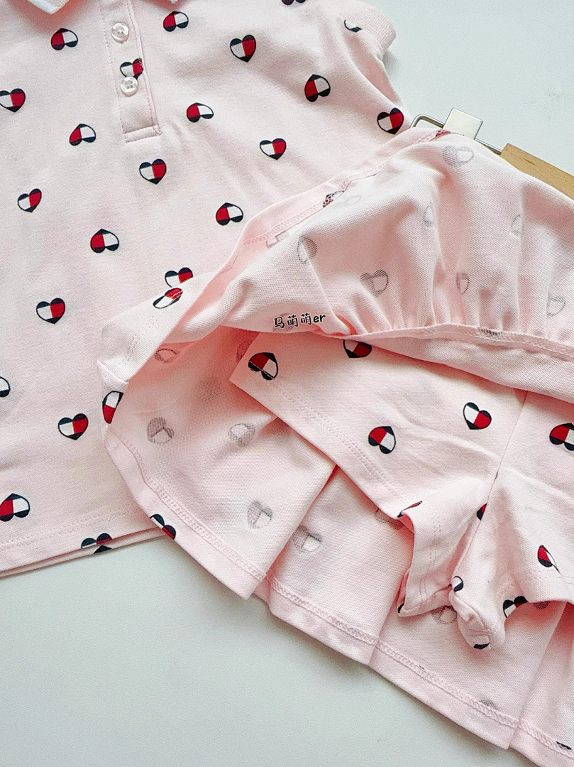 Tommy Hilfiger Heart Logo Pleated Polo Dress · A2415 — תמונה 6