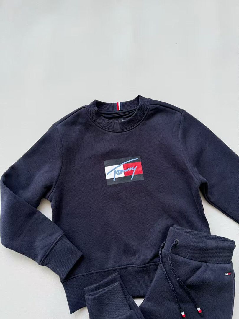 Tommy Hilfiger Flag Logo Sweatshirt · A2849 — תמונה 14