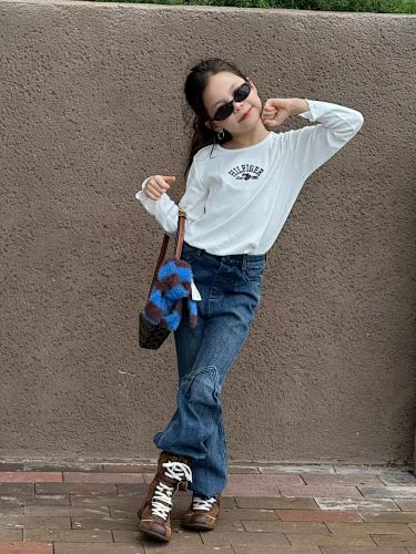 Tommy Hilfiger Logo Long Sleeve T-Shirt · A2657
