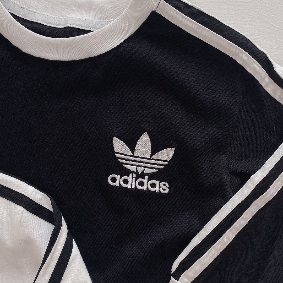 Adidas Adicolor 3-Stripes Long Sleeve Tee · A3290 — תמונה 4