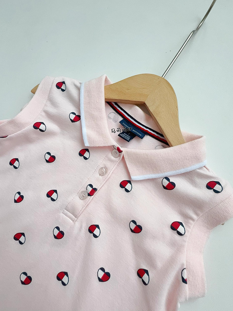 Tommy Hilfiger Heart Logo Pleated Polo Dress · A2415 — תמונה 4