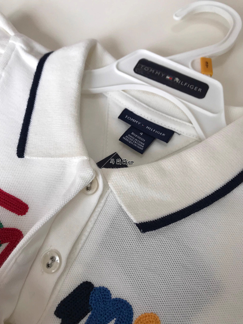 Tommy Hilfiger Sleeveless Pleated Polo Dress · A2394 — תמונה 13