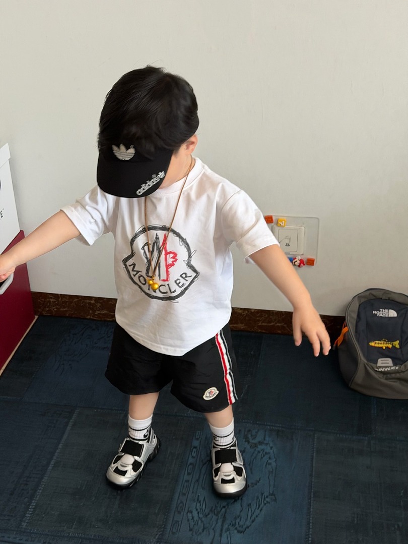 Moncler — חולצת טי · A3082 — תמונה 10