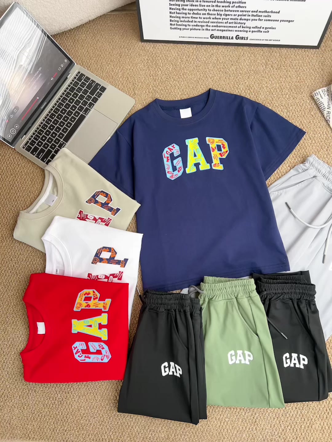 Gap Logo T-Shirt · A3026 — תמונה 2