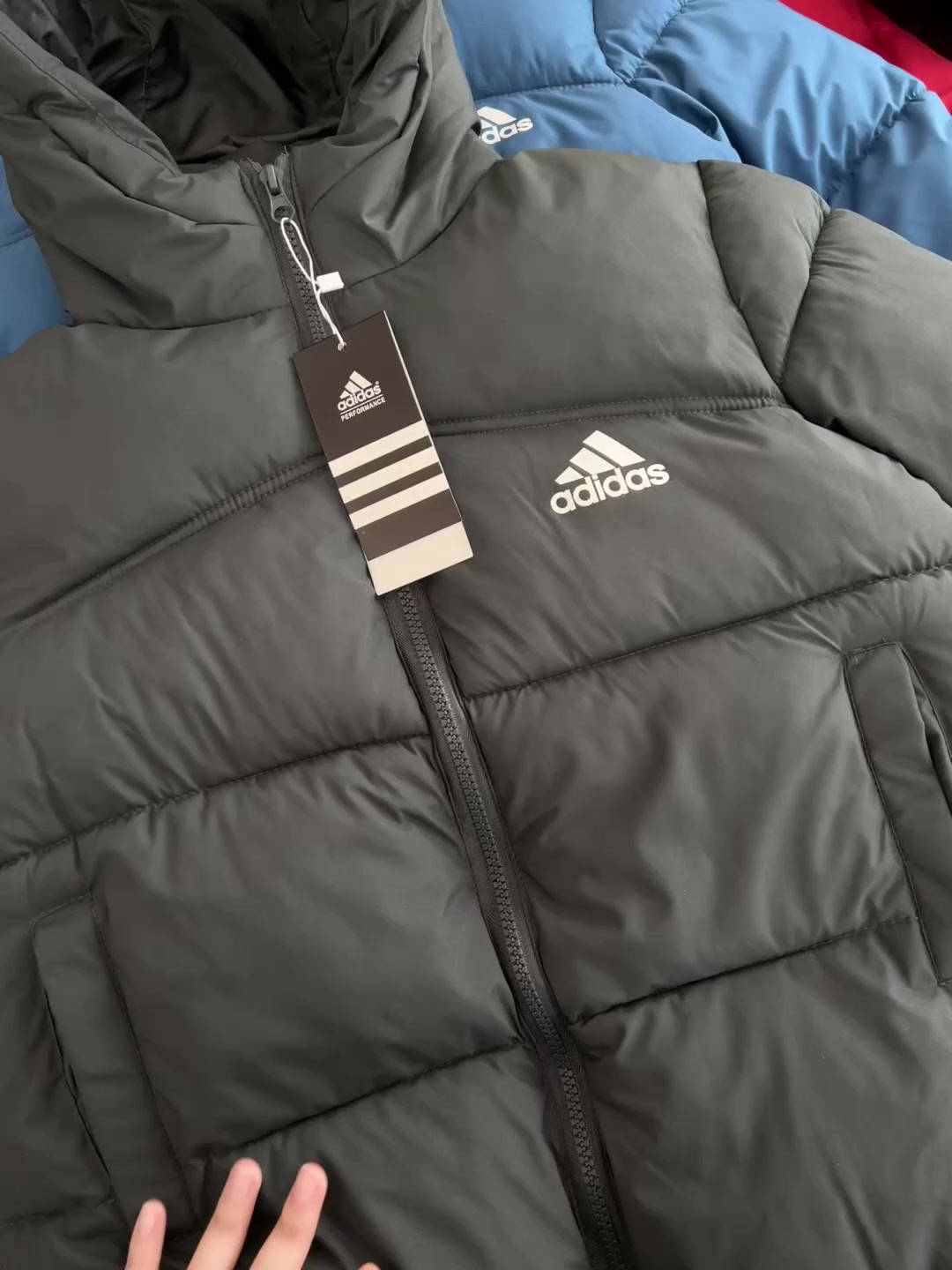 Adidas — מעיל פוך · A2879 — תמונה 4