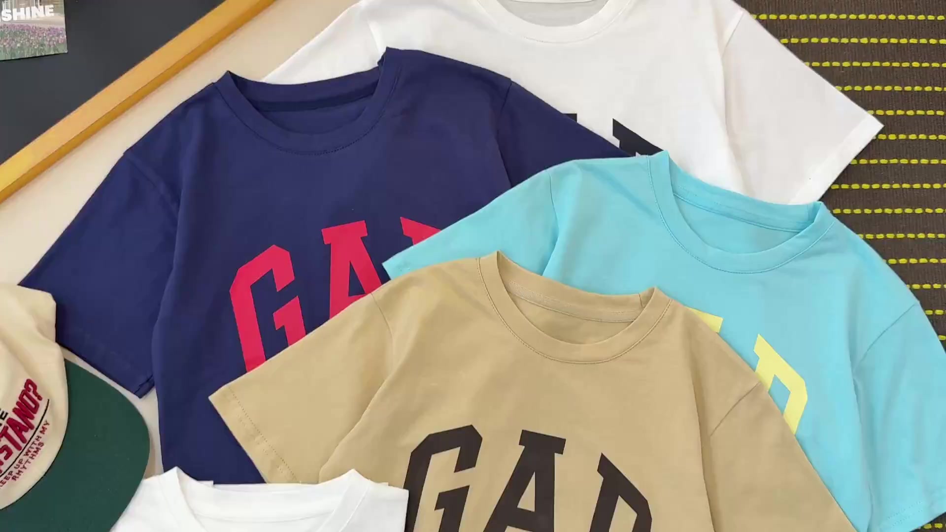 Gap Arch Logo T-Shirt · A3194 — תמונה 6
