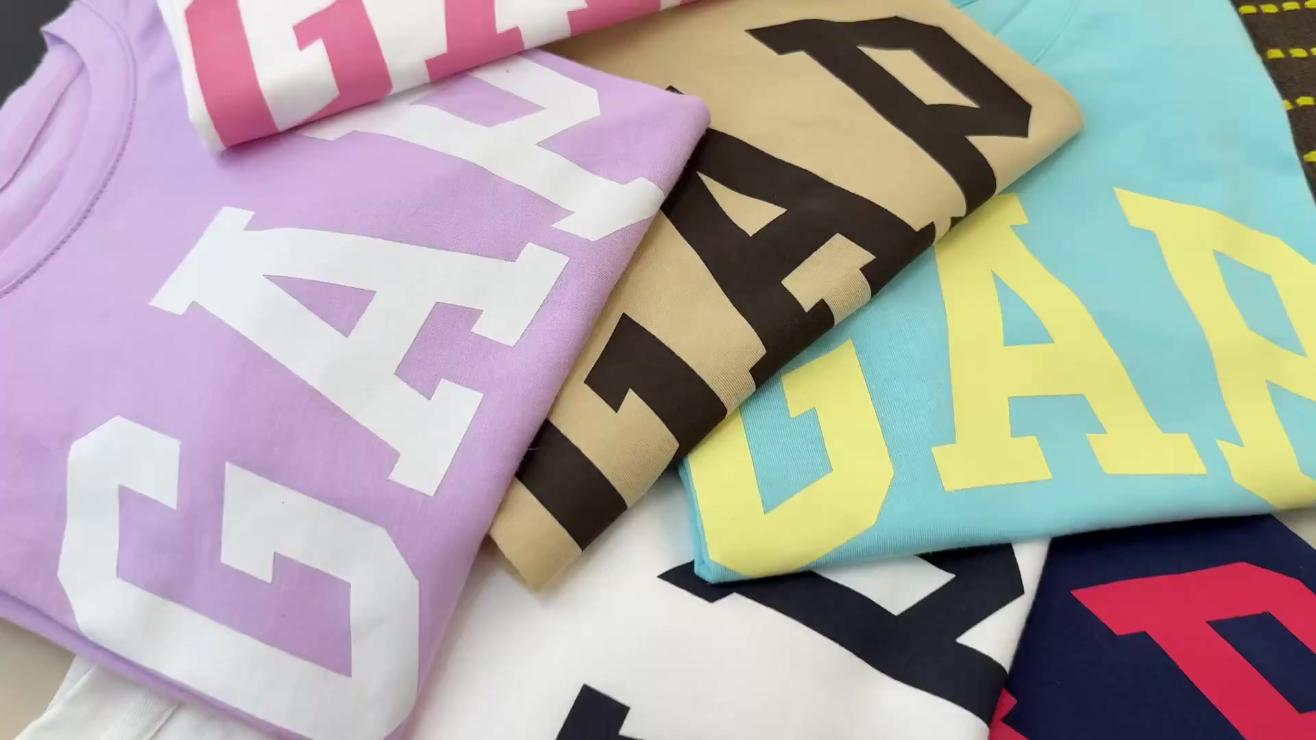 Gap Arch Logo T-Shirt · A3194 — תמונה 5