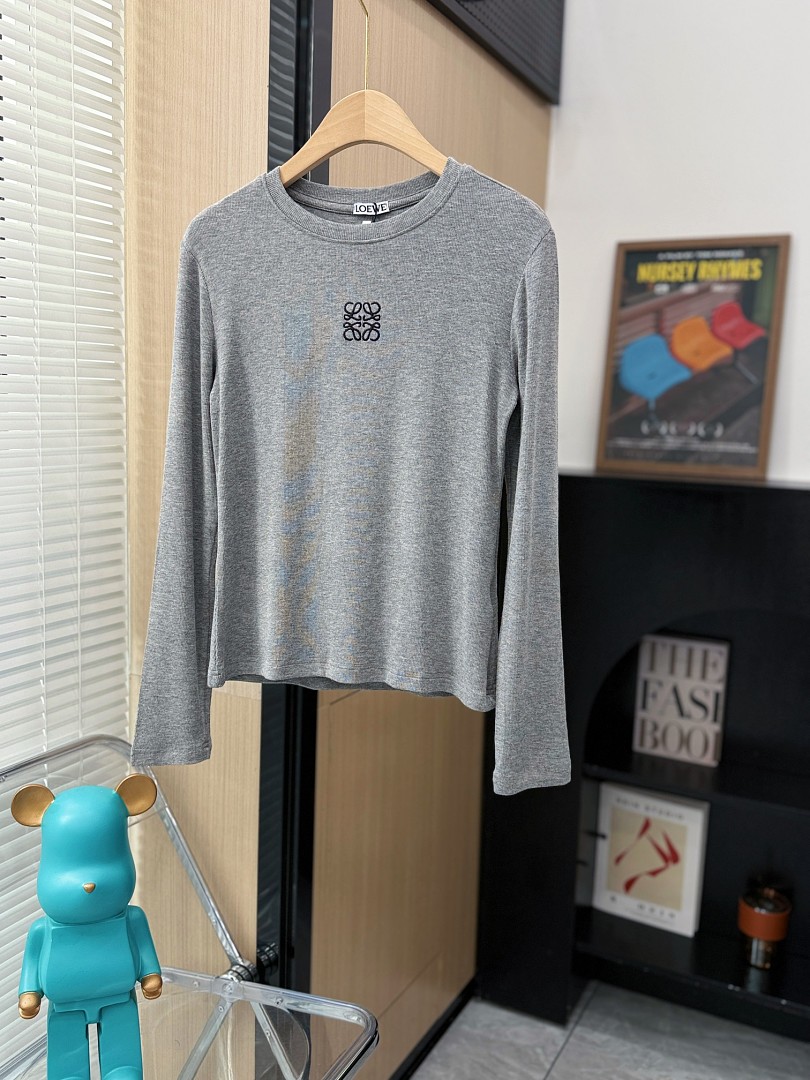 Loewe Anagram Long-Sleeve T-Shirt · A3470 — תמונה 12