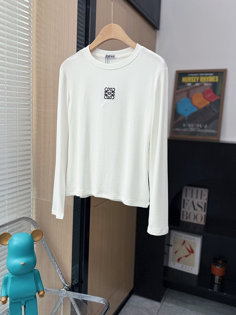 Loewe Anagram Long-Sleeve T-Shirt · A3470 — תמונה 11