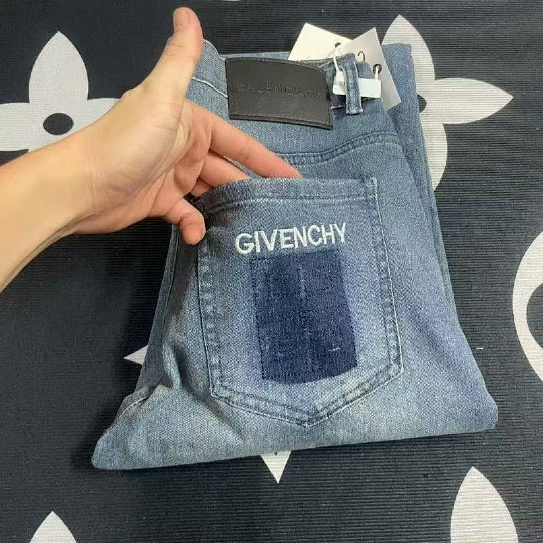 GIVENCHY ZT10223