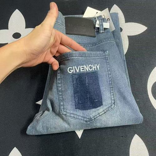 GIVENCHY ZT10223