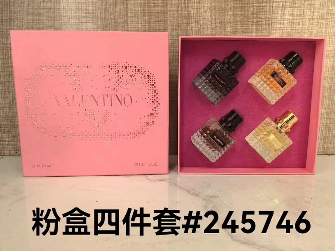 Valentino Born in Roma · 5595 — תמונה 11