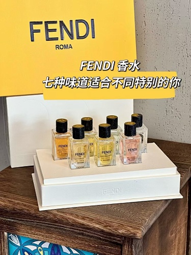 Fendi — סט בשמים מיניאטורה · 5602