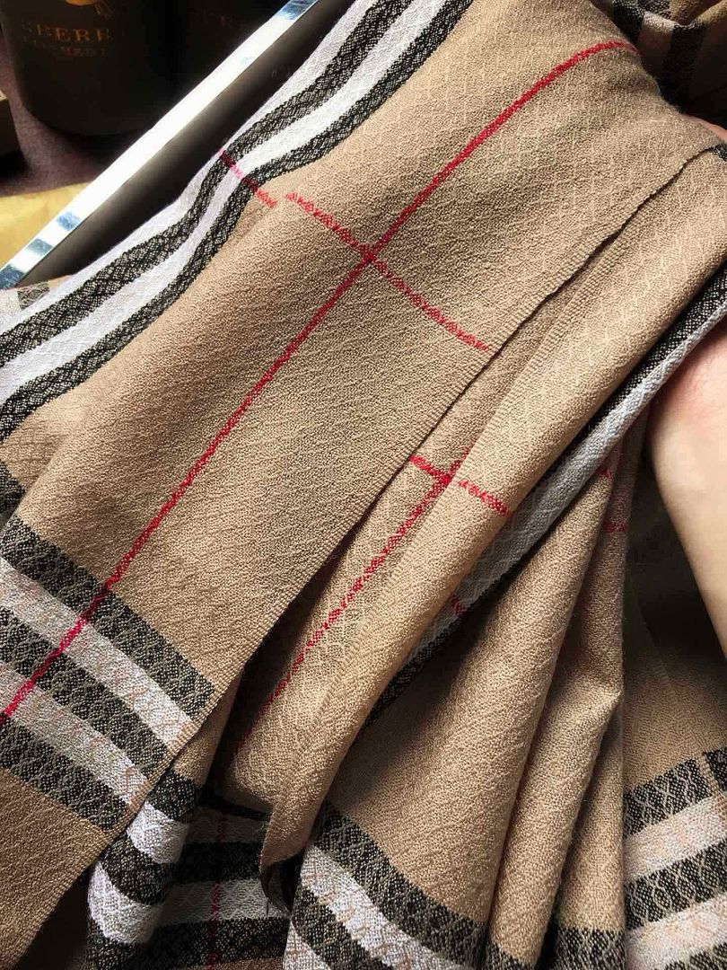 Burberry Reversible Check Cashmere Scarf · A3314 — תמונה 5