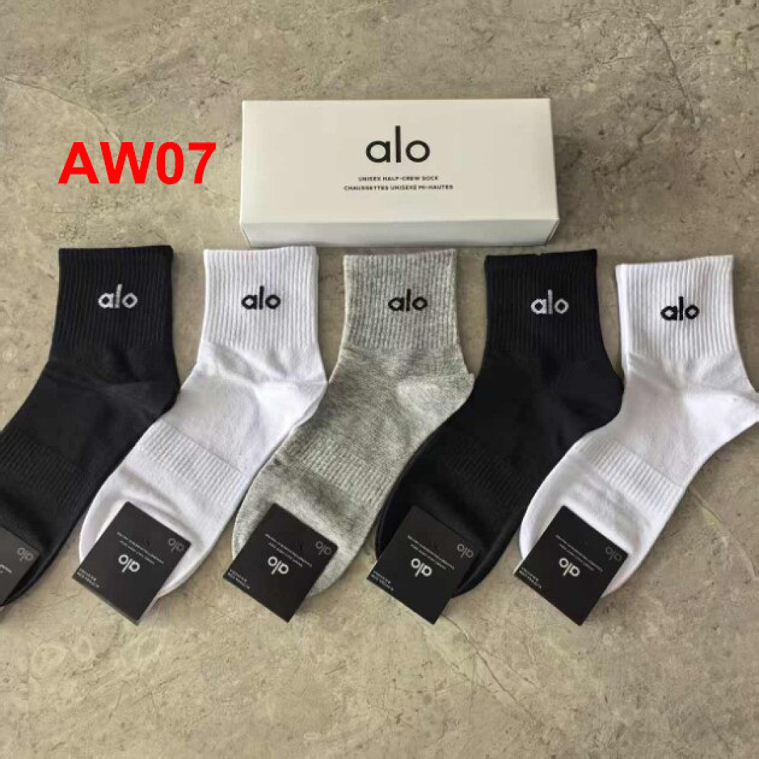 Alo Unisex Half-Crew Throwback Sock · A3224 — תמונה 22