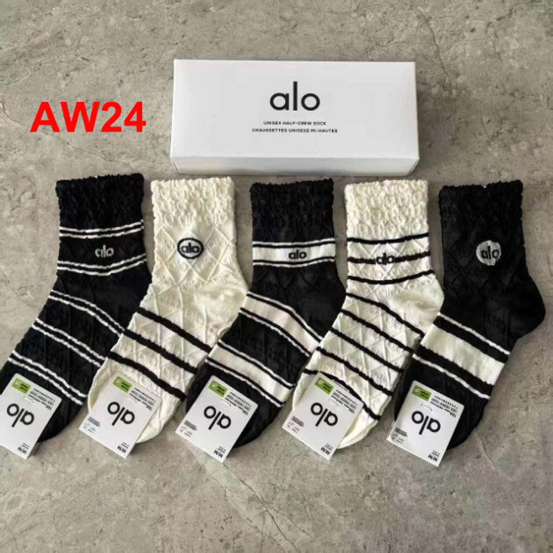 Alo Unisex Half-Crew Throwback Sock · A3224 — תמונה 7